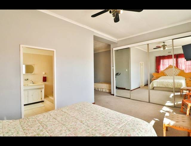 4 BEDROOM HOUSE FOR SALE IN KENSINGTON